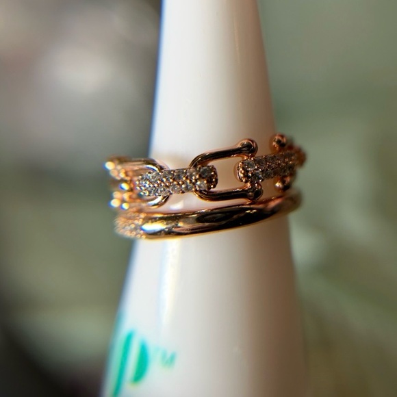 🐾 With Confidence 🐾 - Picture 4 of 9